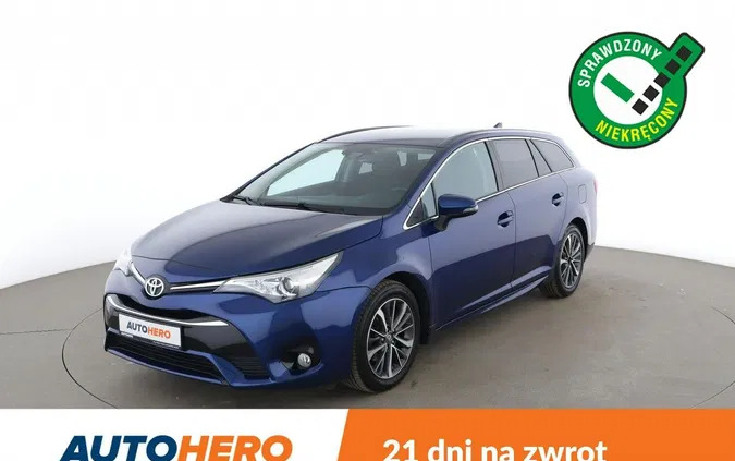 samochody osobowe Toyota Avensis cena 64000 przebieg: 108880, rok produkcji 2016 z Prószków